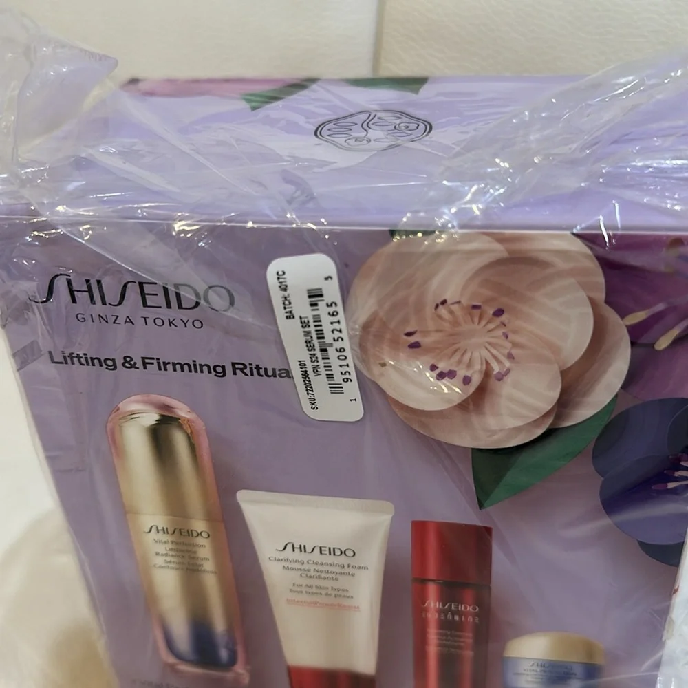Shiseido Vital Perfection Lifting & Firming Ritual Set ($215 Value) NWT